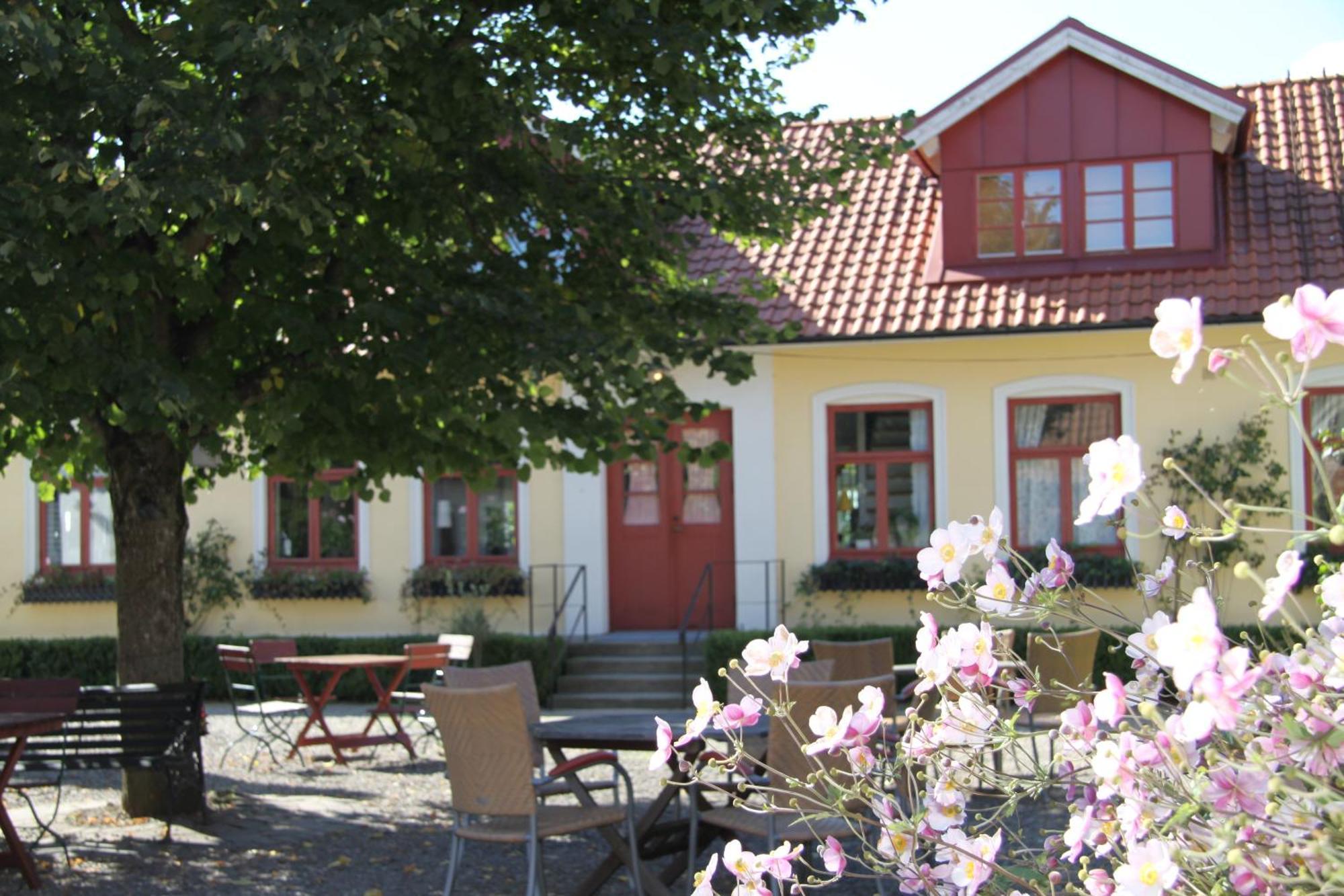 Blasingsborgs Gardshotell Pa Oesterlen Чивик Екстериор снимка